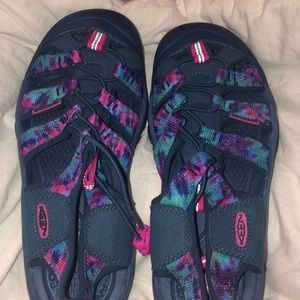 -BRAND NEW KEEN WATER SHOES-🤩